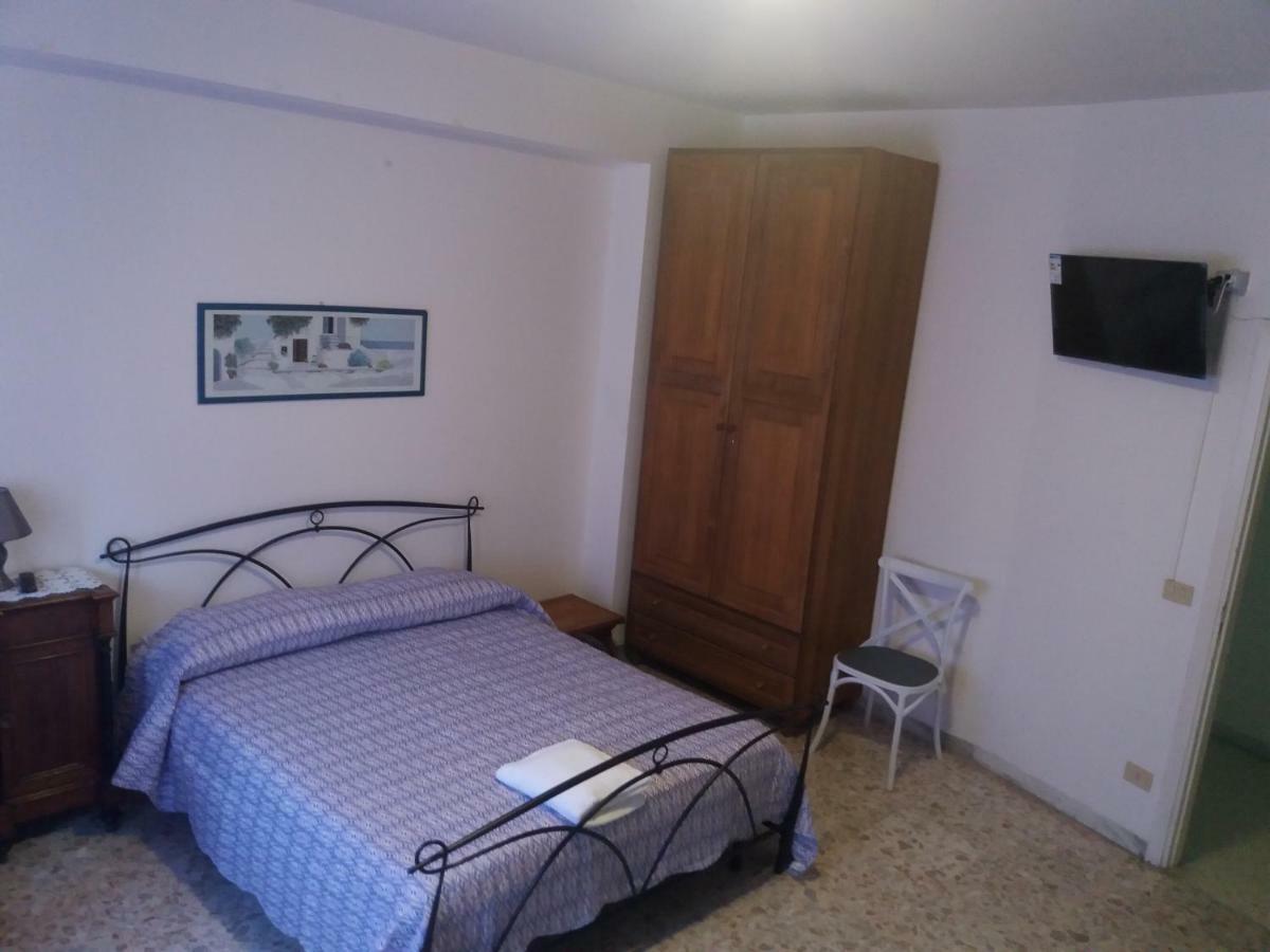 רומא Apartament Silvy Trastevere מראה חיצוני תמונה