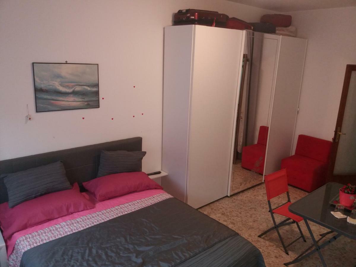 רומא Apartament Silvy Trastevere מראה חיצוני תמונה