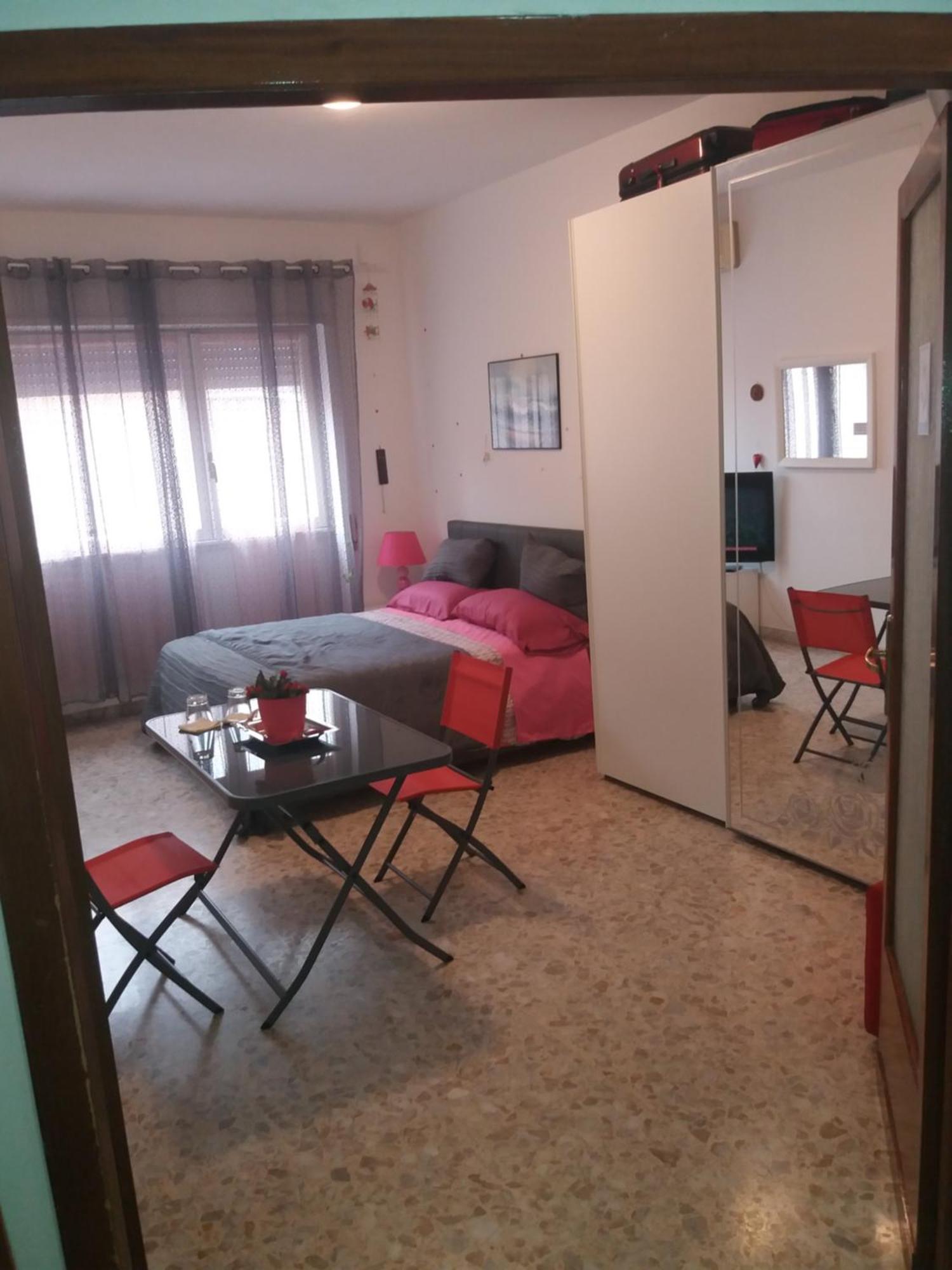רומא Apartament Silvy Trastevere מראה חיצוני תמונה